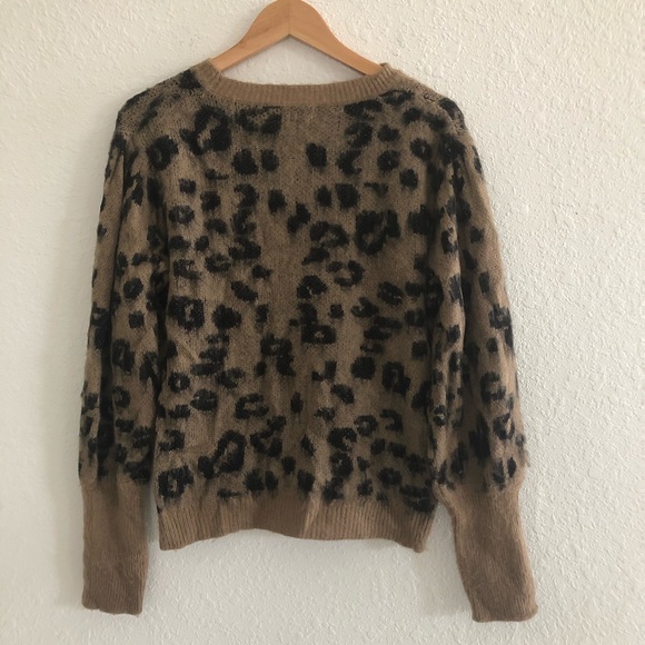 Do+Be Cheetah Animal Pattern Long Sleeve Sweater - Picture 3 of 7